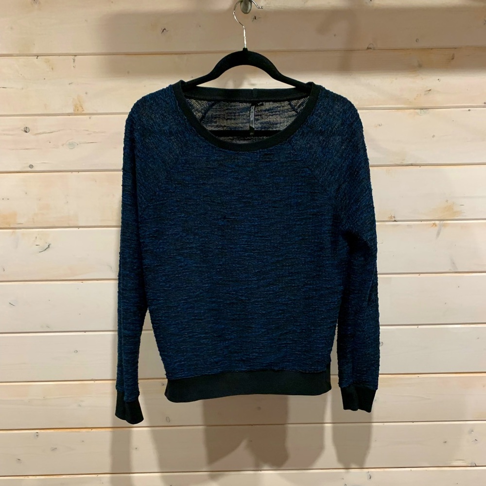 Razzle Dazzle | Black & Blue Pullover
